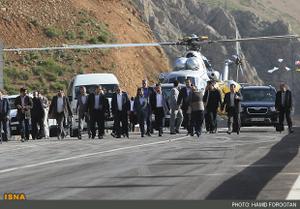  عکس/ احمدی‌نژاد پس از سانحه هوایی