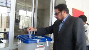 "تابش" رای خود را به صندوق انداخت