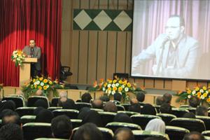 دکتر احمد زاده دبیر برگزار ی اولین گرد همایی نساجی و طراحی پارچه و لباس :دانشگاه آمادگی دارد تا بدون هیج چشم داشتی به صنعت کمک کند 