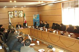 نشست رییس  دانشگاه آزاد یزد با مالی اداری های این دانشگاه 