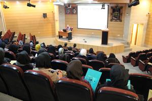 بازديد دانش آموزان دبيرستان دخترانه شريعت تهران از شركت سهامي آب منطقه اي و موزه آب يزد