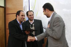 در نشستی از 21 نفر از مشاورین مرکز همای رحمت دانشگاه آزاد اسلامی یزد تقدیر بعمل آمد 