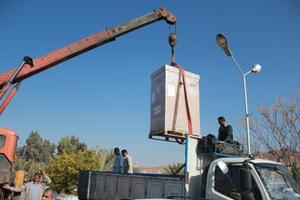 دستگاه میکروسکوپ چشمی تحویل بیمارستان ولیعصر بافق شد