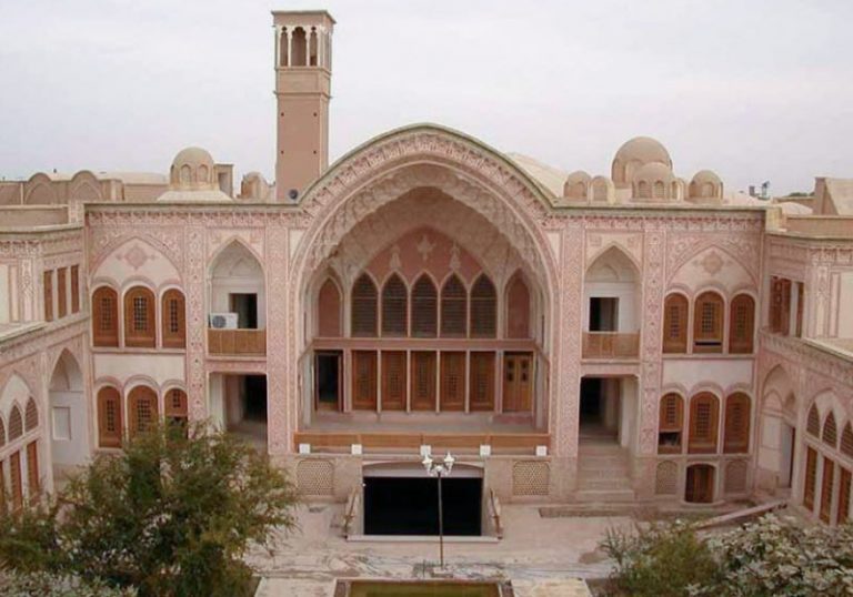 خانه تاریخی تاج کاشان