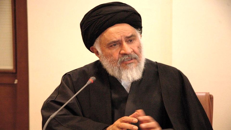 آیت الله محقق داماد: در تعجبم از وزیر علوم که چرا در موضوع اخراج استادان از دانشگاه‌ها سکوت پیشه کرده است