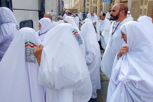 حجاج یزدی از مرز عراق به کشور باز می‌گردند