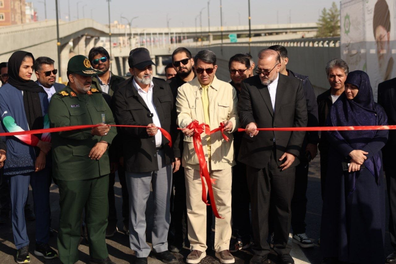 با حضور مقام عالی دولت در استان؛ بزرگترین پل سگمنتال جنوب شرق کشور در کرمان افتتاح شد با حضور مقام عالی دولت در استان؛ بزرگترین پل سگمنتال جنوب شرق کشور در کرمان افتتاح شد
