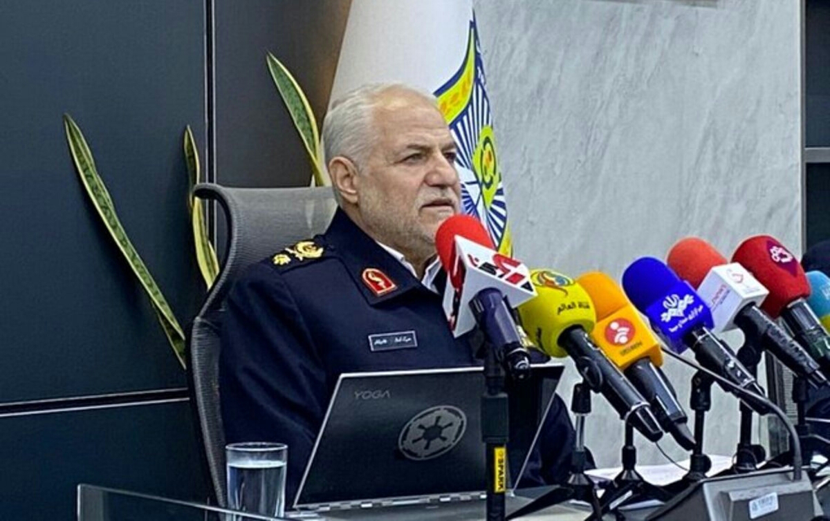 واکنش پلیس راهور به عبور تانک روسی از روی خودرویی در اوکراین