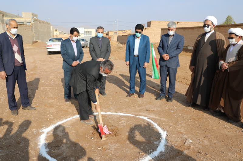 آغاز عملیات اجرائی ساخت دبستان 6 کلاسه شهید عبدالحسین محسنی در شهرستان مهریز یزد