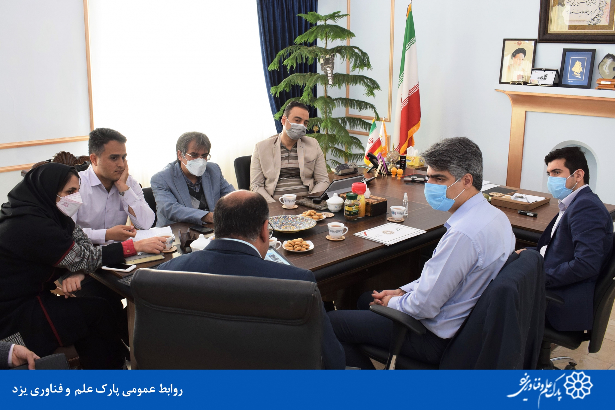 بازدید معاون صندوق نوآوری و شکوفایی کشور از واحدهای تابعه پارک علم و فناوری یزد