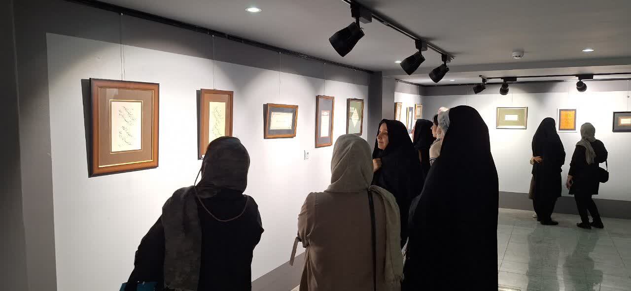 افتتاح نمایشگاه خوشنویسی بانوان یزدی به مناسبت میلاد حضرت زهرا (س) در کتابخانه مرکزی یزد