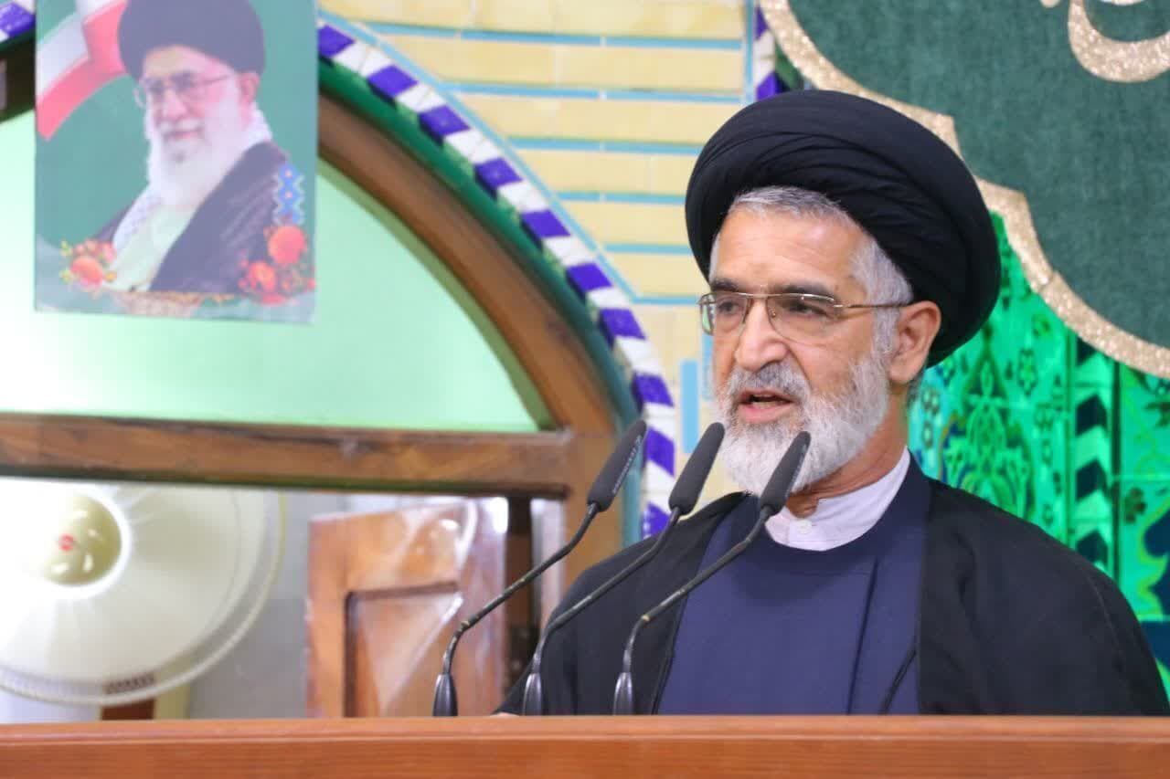 حیرت دنیا از ایستادگی جمهوری اسلامی ایران در برابر قدرت‌های شیطانی