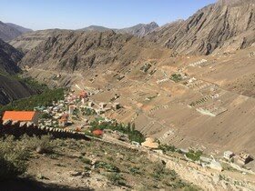 مردم ساخت و سازهای غیر مجاز روستاهای مهریز را گزارش کنند