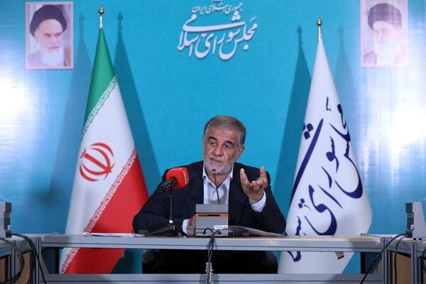 روایت‌های دروغ ترامپ با هدف ایجاد تفرقه در صفوف مردم است