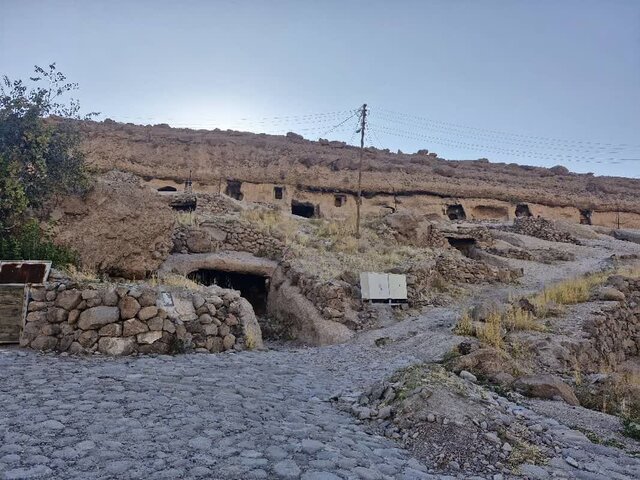 بازدید استاندار کرمان از روستای ثبت جهانی میمند