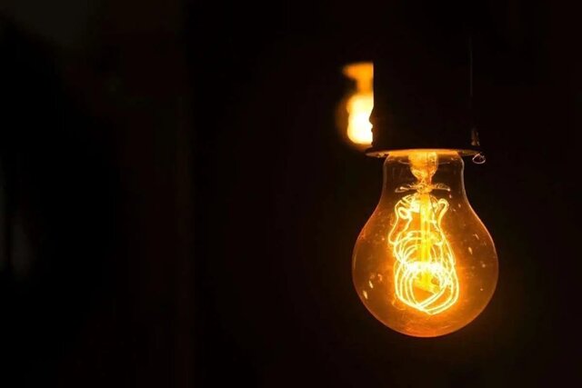 تضاد گفتار مسئولان در مورد قطعی برق/ یزد زیر بار خاموشیهای ناعادلانه