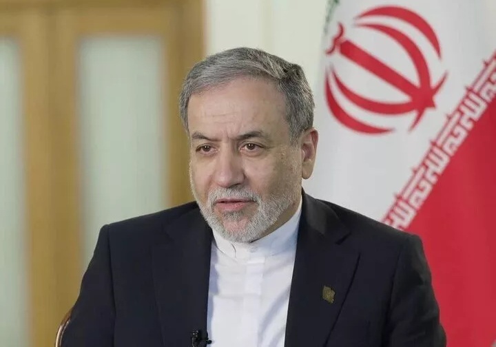 عراقچی: به اینترنت دسترسی دارم چون صدای مردم ایران هستم