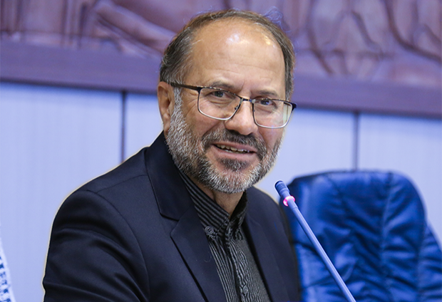 عزیزالله سیفی برای پنجمین سال پیاپی رئیس شورای اسلامی شهر یزد شد