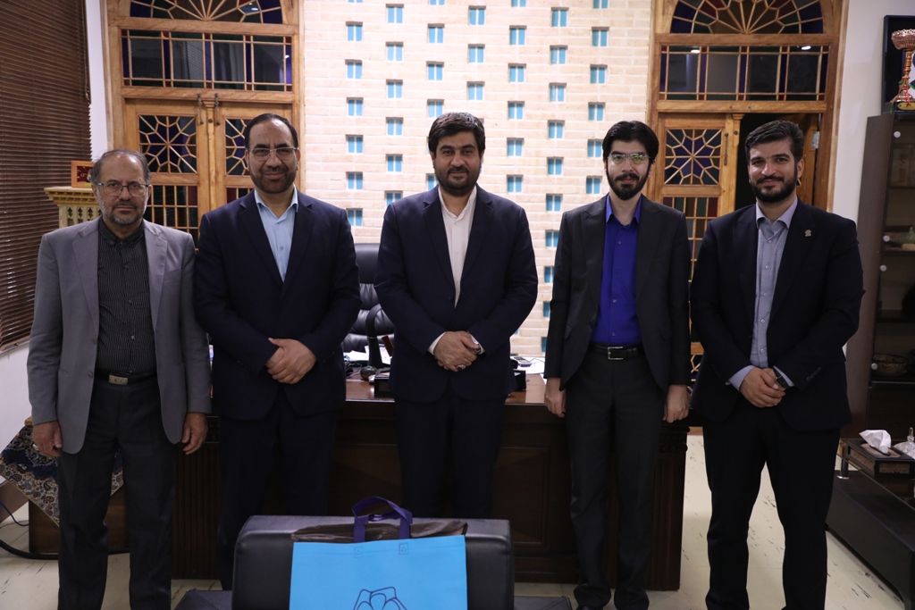 گسترش مراودات فرهنگی بین یزد و پاکستان/ نمادی از شهر یزد در لاهور نصب می شود