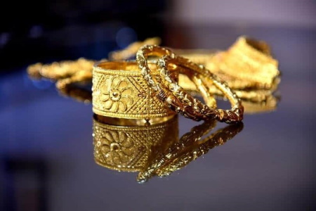 خرید طلا از یک گرم تا یک کیلو بدون اجرت و پرداخت مالیات!/ جویندگان طلا در مسیر بورس کالا