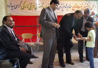 فرماندار مهریز به عنوان مهمان ویژه در مراسم تجلیل از نخبگان و دانش آموزان ممتاز زرتشتی حضور یافت