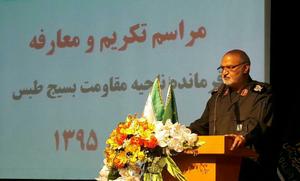 فرمانده سپاه خراسان جنوبی:دولت پس از 3 سال هنوز وعده می دهد/ مشکلات را گردن دیگران می ندازند