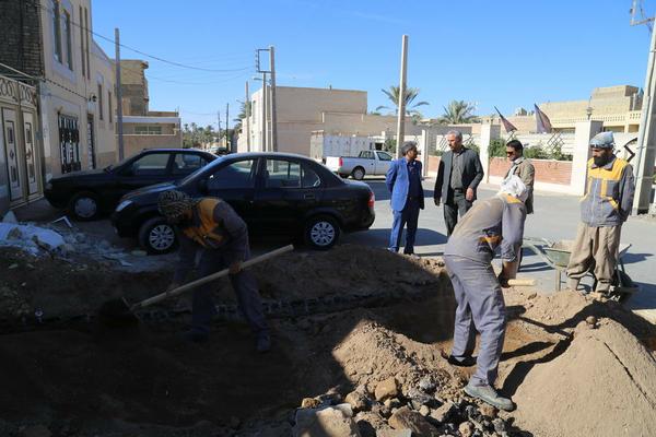 بازدید معاون فرماندار بافق از عملیات نصب علمک های گاز