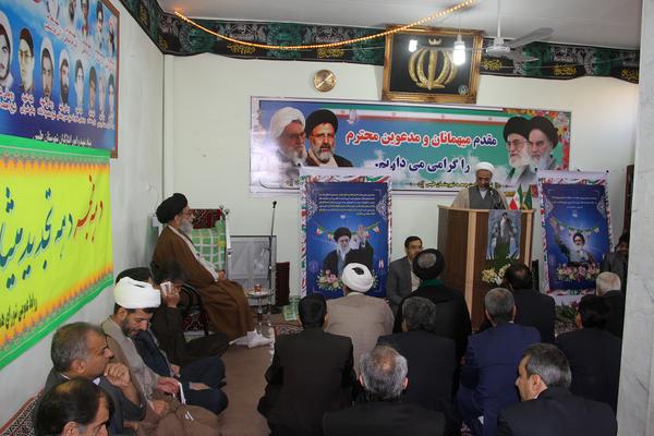 دیدار مردم،مسئولین ،کارکنان ادارات و نهاد ها با امام جمعه محترم و تجلیل از حافظین کل قران کریم
