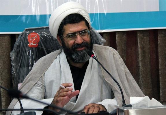 زمین مصلی به نماز جمعه واگذارشده است/برنامه های چهلمین سالگرد اقامه نماز جمعه در یزد اجرا می شود.