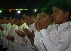 گزارش تصویری مکلف شدن دانش آموزان آموزشگاه راهنمایی نمونه آیت الله خاتمی مهریز