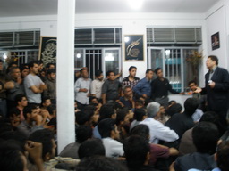 تابش در اجتماع مردم اردکان  در دفتر ش: در جهت احقاق حقوق شما همچون گذشته ذره ای کوتاه نخواهم آمد و مسائل را با قدرت و در کمال آرامش،متانت همراه با منطق و تدبیر پی خواهیم گرفت