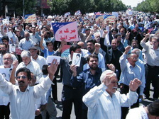 گزارش و گزارش تصویری:راهپیمائی ضد صهیونیستی در یزد برگزارشد