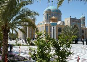 امامزاده حسین بن موسی الکاظم (ع) طبس، معطر به کلام وحی شد.