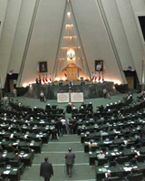 نماینده مجلس: دعوت یکشنبه احمدی نژاد خارج از عرف است