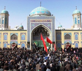 آستان مبارک حضرت حسین بن موسی الکاظم(ع) طبس، در سوگ امام هشتم شیعیان (گزارش تصویری)