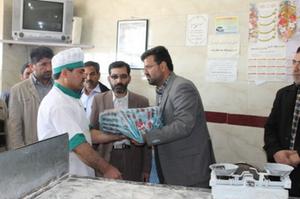  از نانوای برتر بخش گاریزات تجلیل کرد