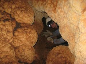 اثر تاریخی غار جهنم عشق آباد طبس در بی توجهی مسوولان تبدیل به غار....!!! 