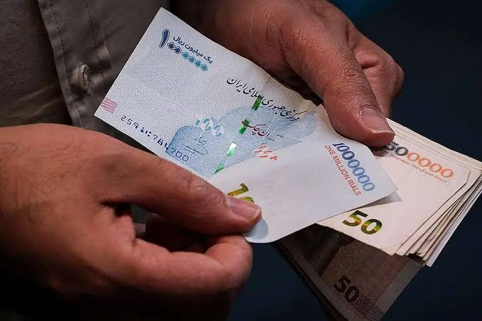 فقط برای خوش‌حال کردن مردم