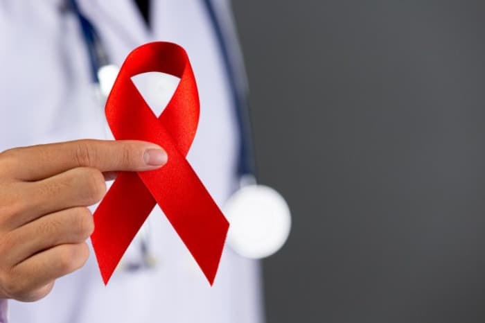 شناسایی ۲۲۰ یزدی مبتلا به HIV/ لزوم حمایت از بیماران با رفع انگ و تبعیض در جامعه